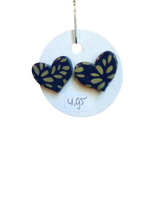 Hartjes oorknopjes 4,95